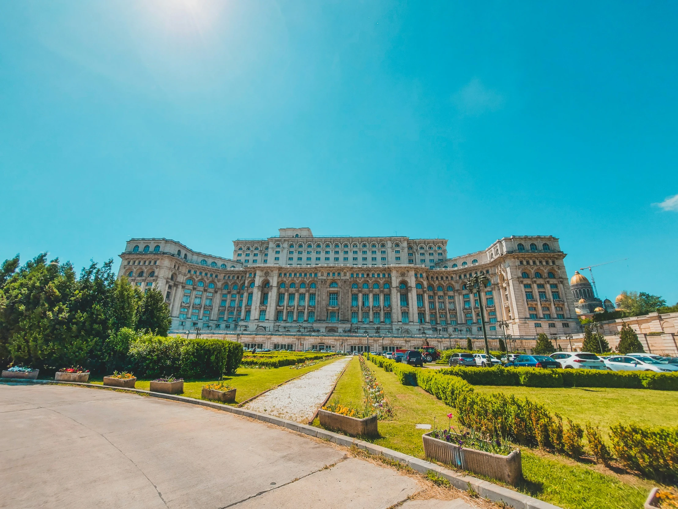 a big building is seen near the road