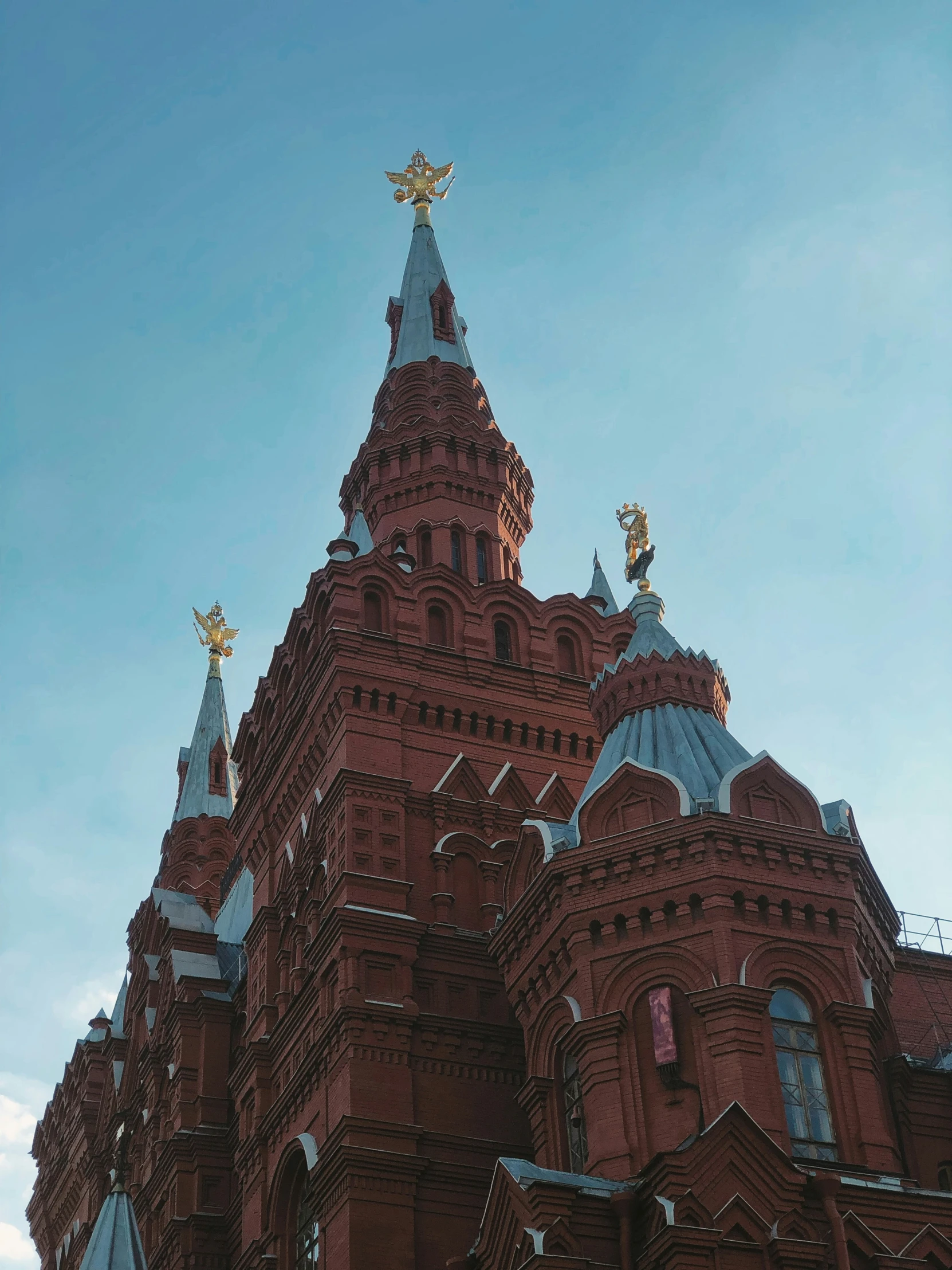 a very big building with many spires on top