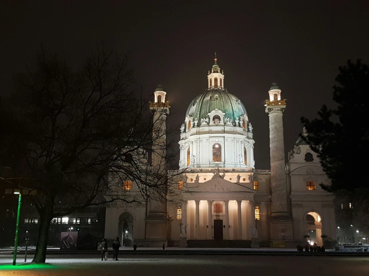 a po of a building with a dome in the night