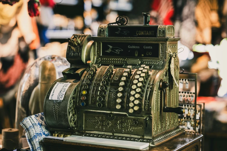 a close up of an old fashioned machine with many strings on it