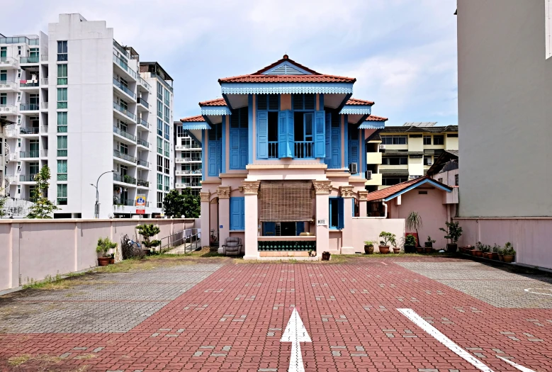 the blue and white architecture is in a city