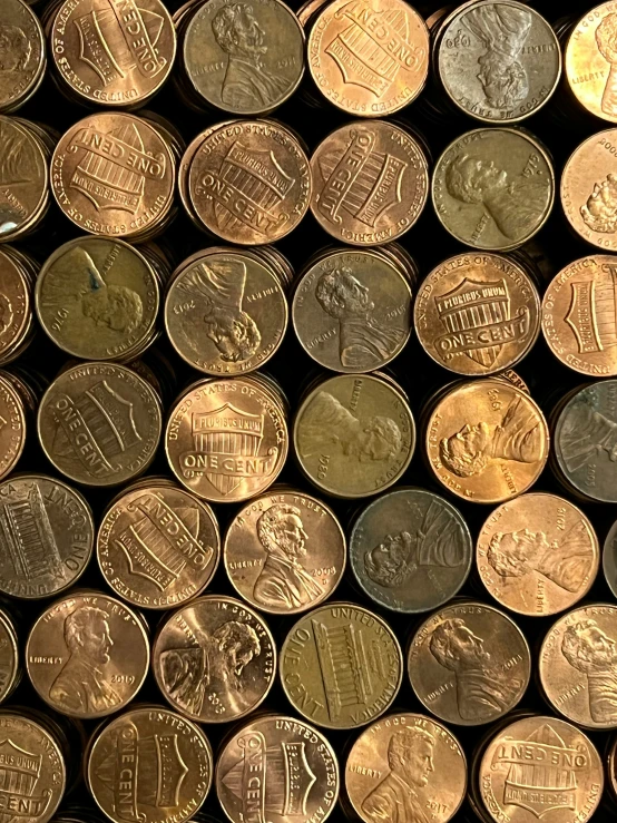 a lot of coins are grouped together