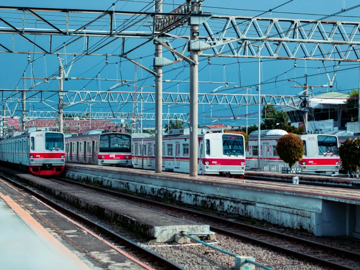 two trains passing each other on two parallel tracks