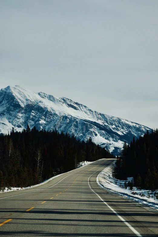 this is an image of the side of a road