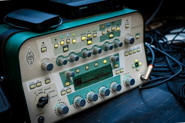 a close up po of an analog recorder