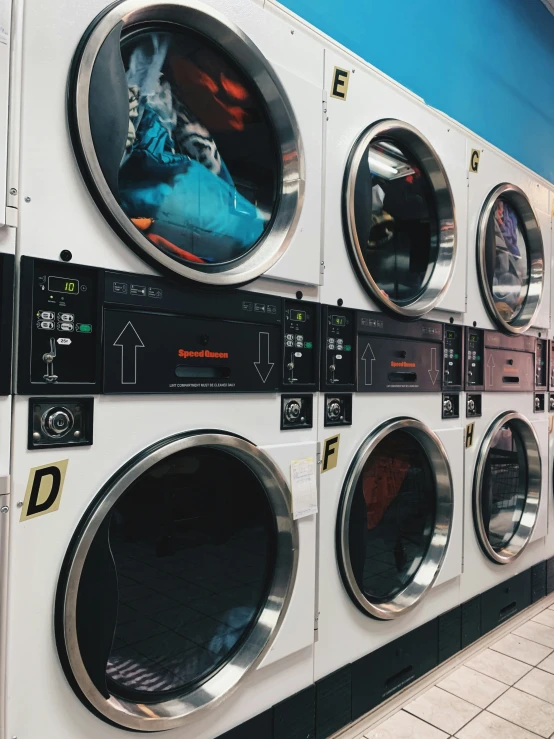 five washers stacked up on top of each other