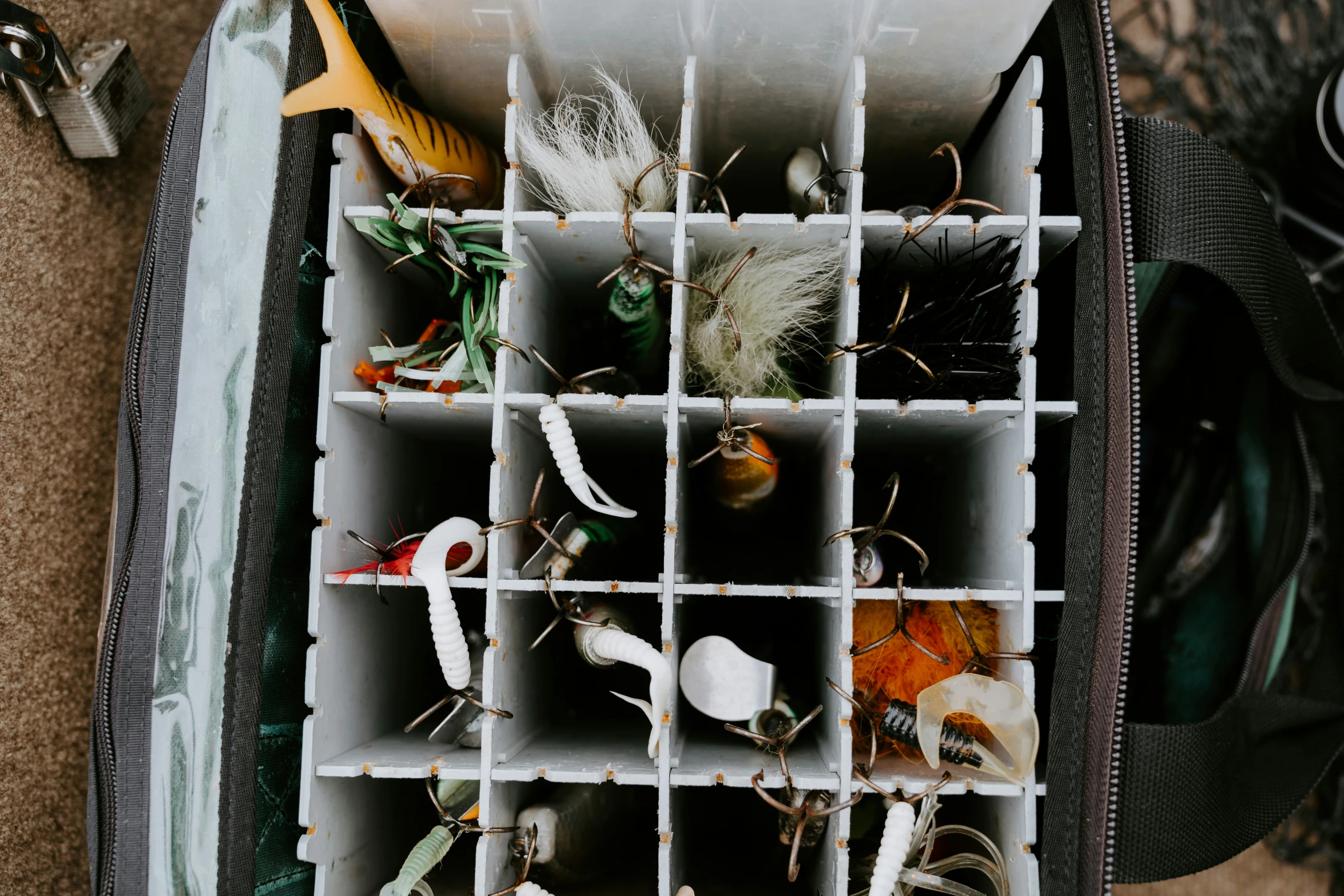 this is a bunch of dirty clutter in a storage container