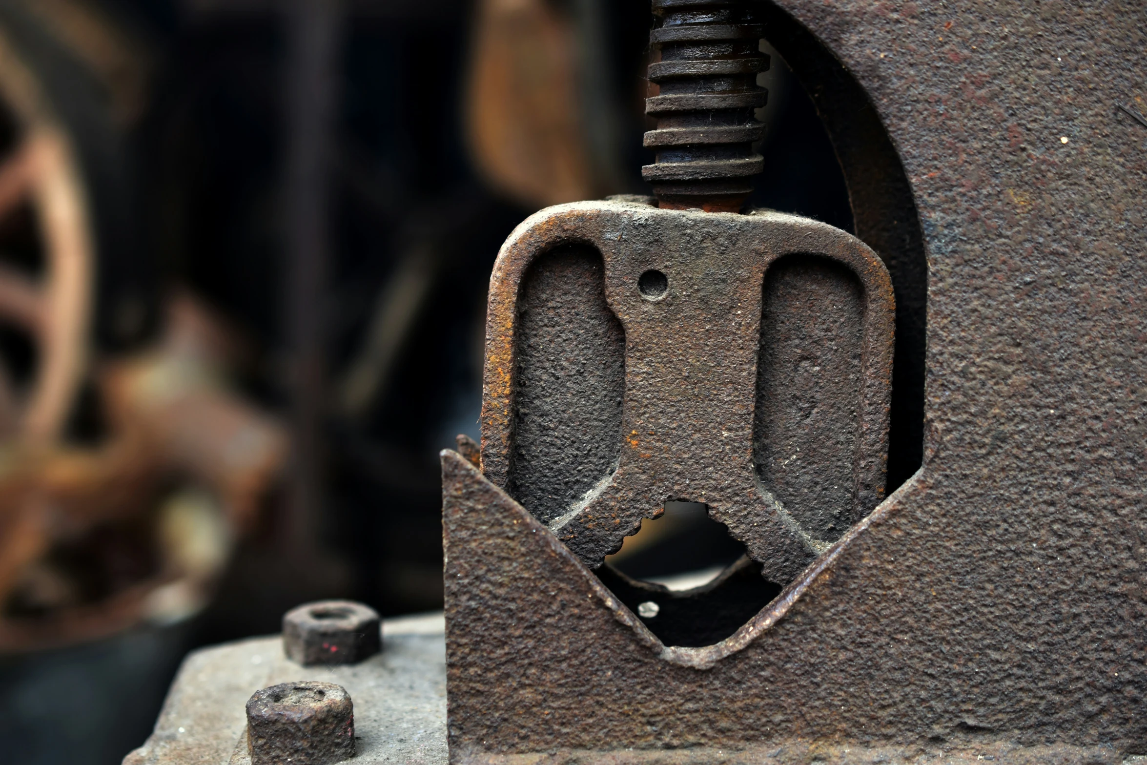 a close up of an old piece of machinery