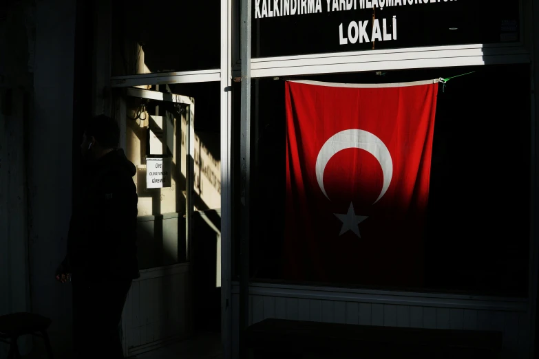 a window displays the flag of turkey