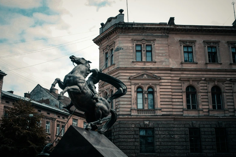 a statue of a horse standing on its hind legs