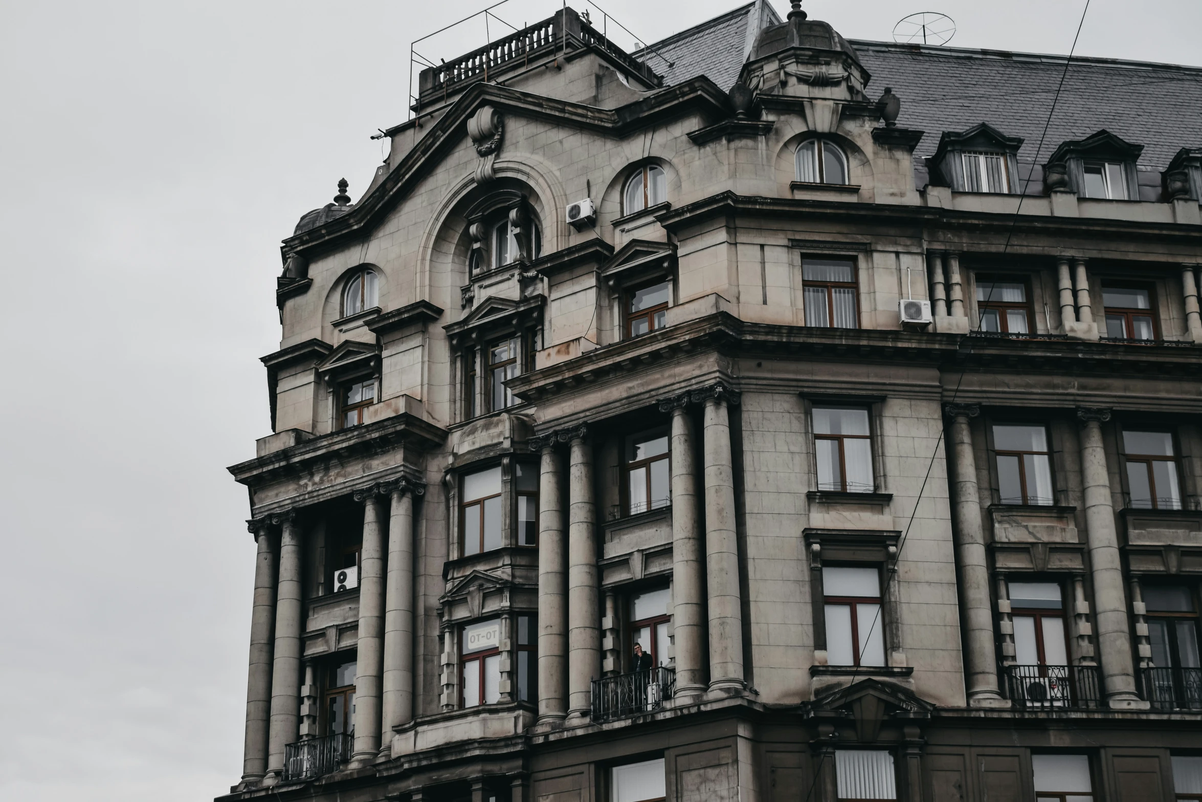 this is an old building with two tall buildings