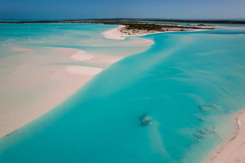 water that is blue in the middle of nowhere