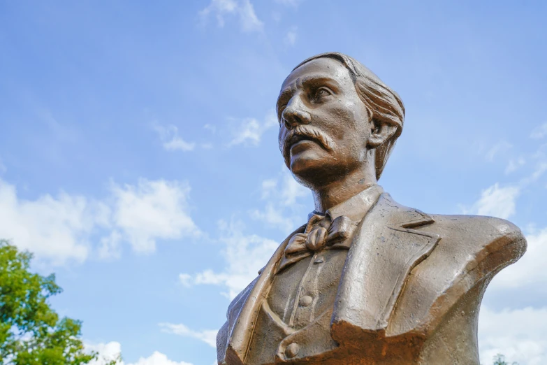 a statue of the late aham roosevelt, outside of the lincoln memorial