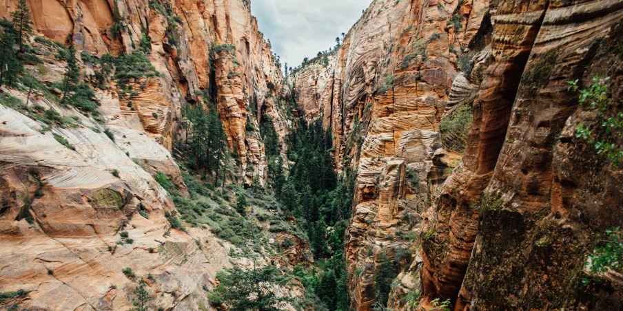 the canyon is made of red marble