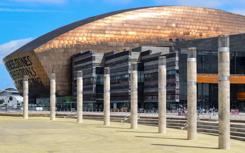 a group of columns that are in front of a building