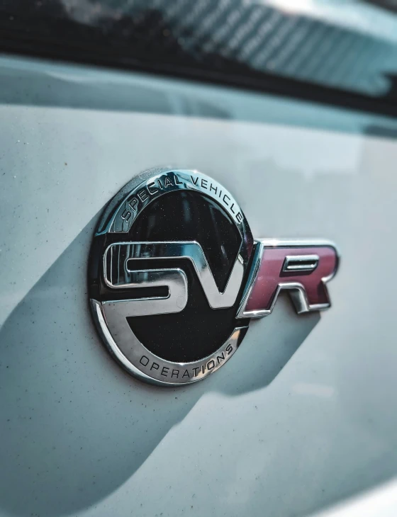 the emblem on a vehicle is seen in this image