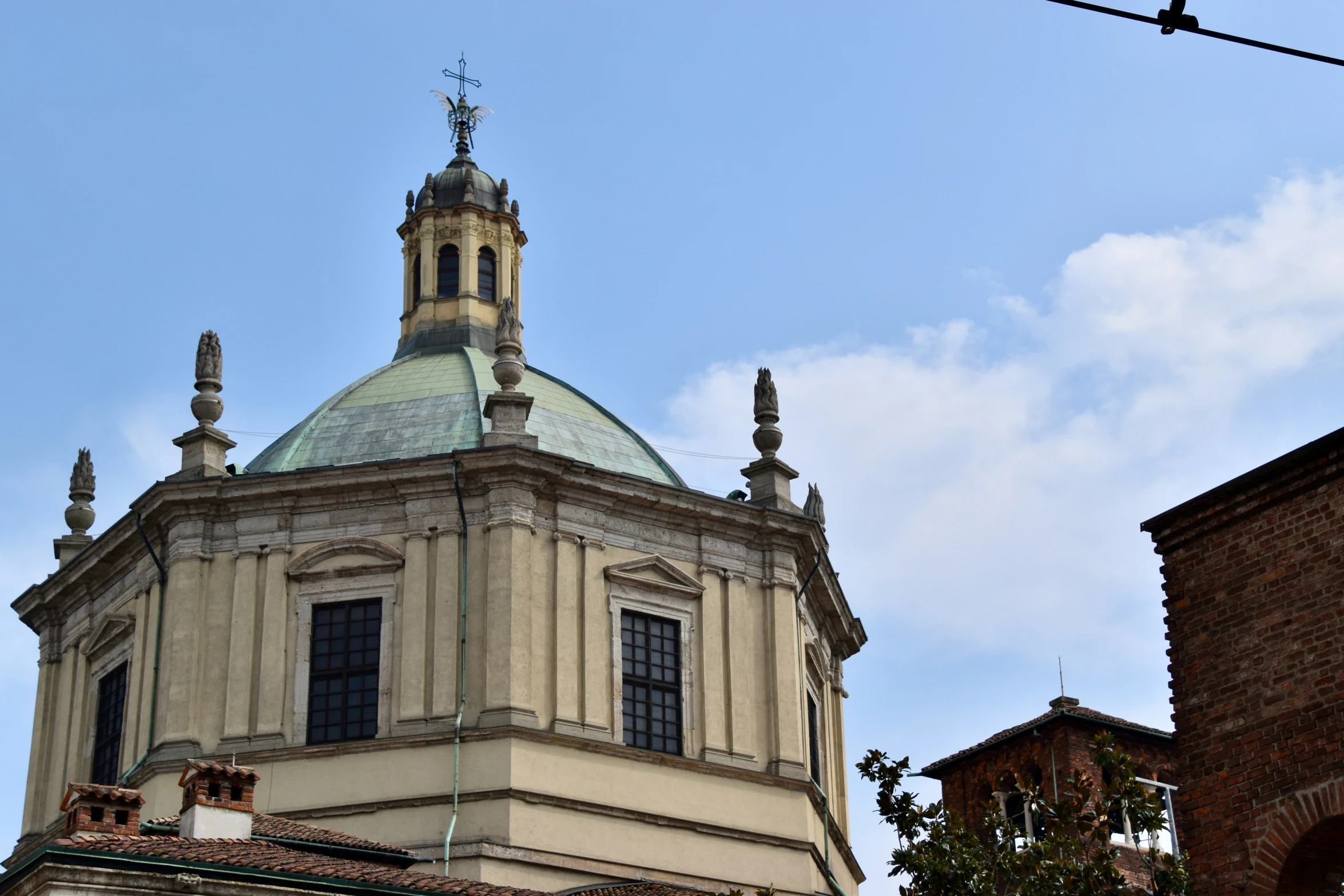 a large dome building in a small city