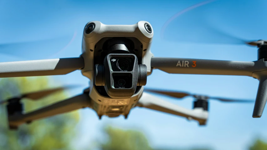 a closeup image of a gray quad rotor quadrot