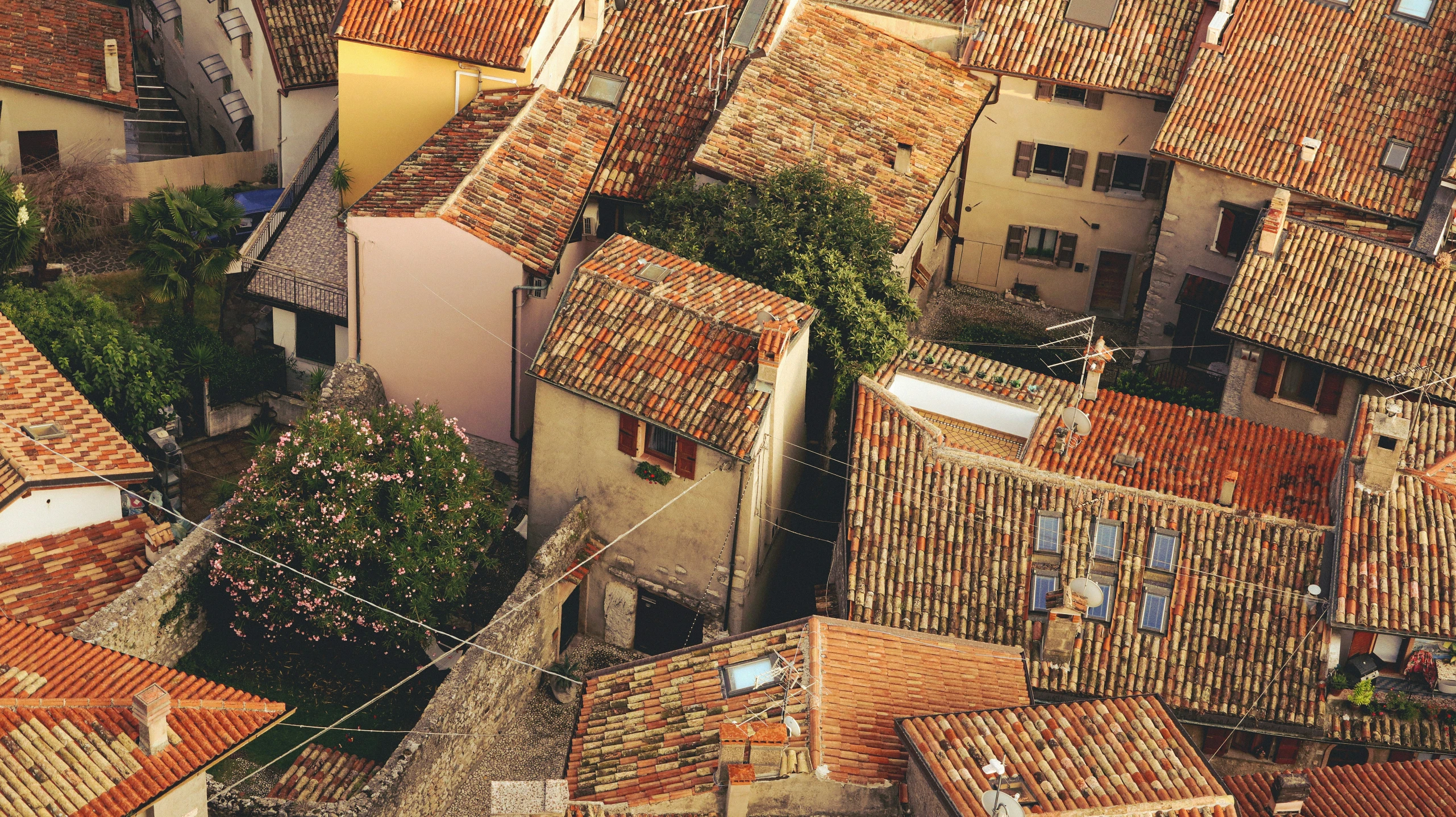 looking down at an aerial view of some old buildings