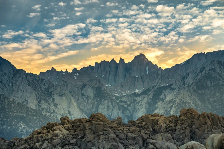 some mountain scenery with rocky, rocky peaks