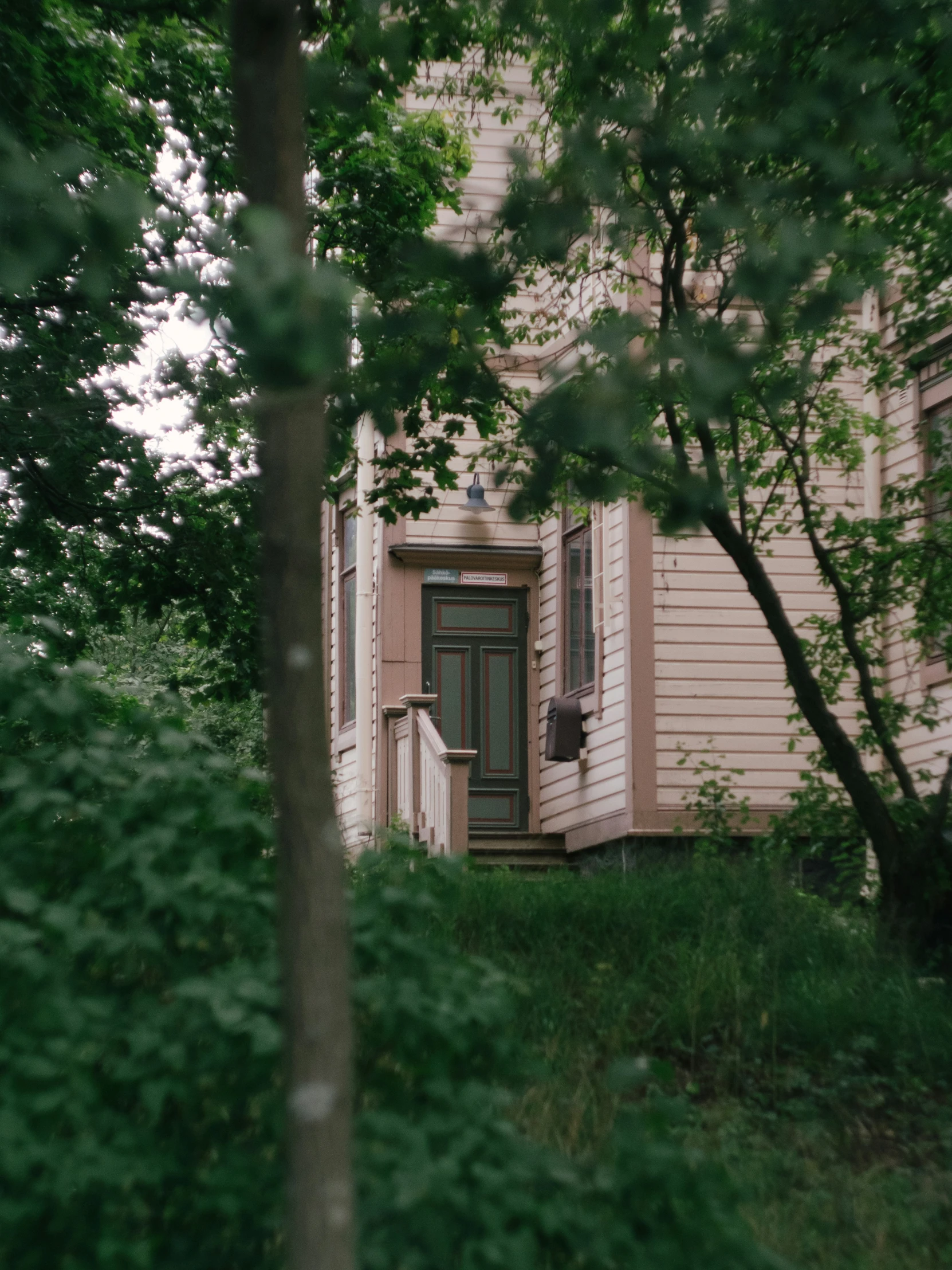 this po is of an outside view of an old house