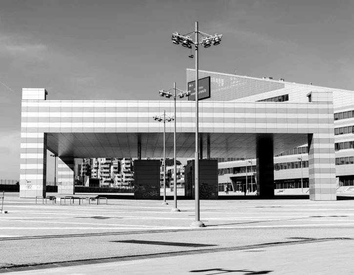 an old black and white po of a large building