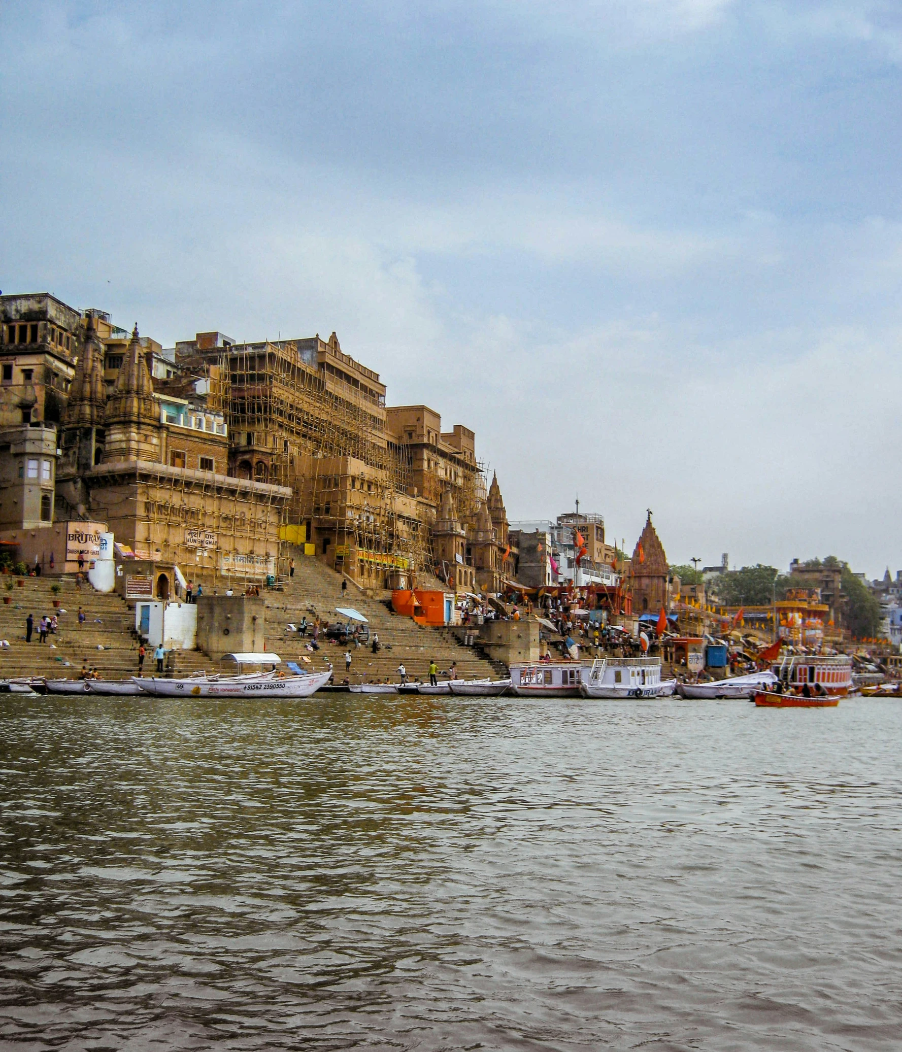 the large city is built on top of the hill