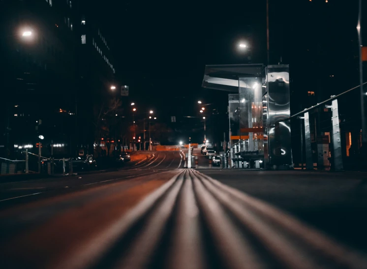 the light lines are on the road at night