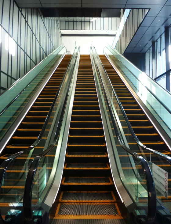 a close up view of the steps on an escalator