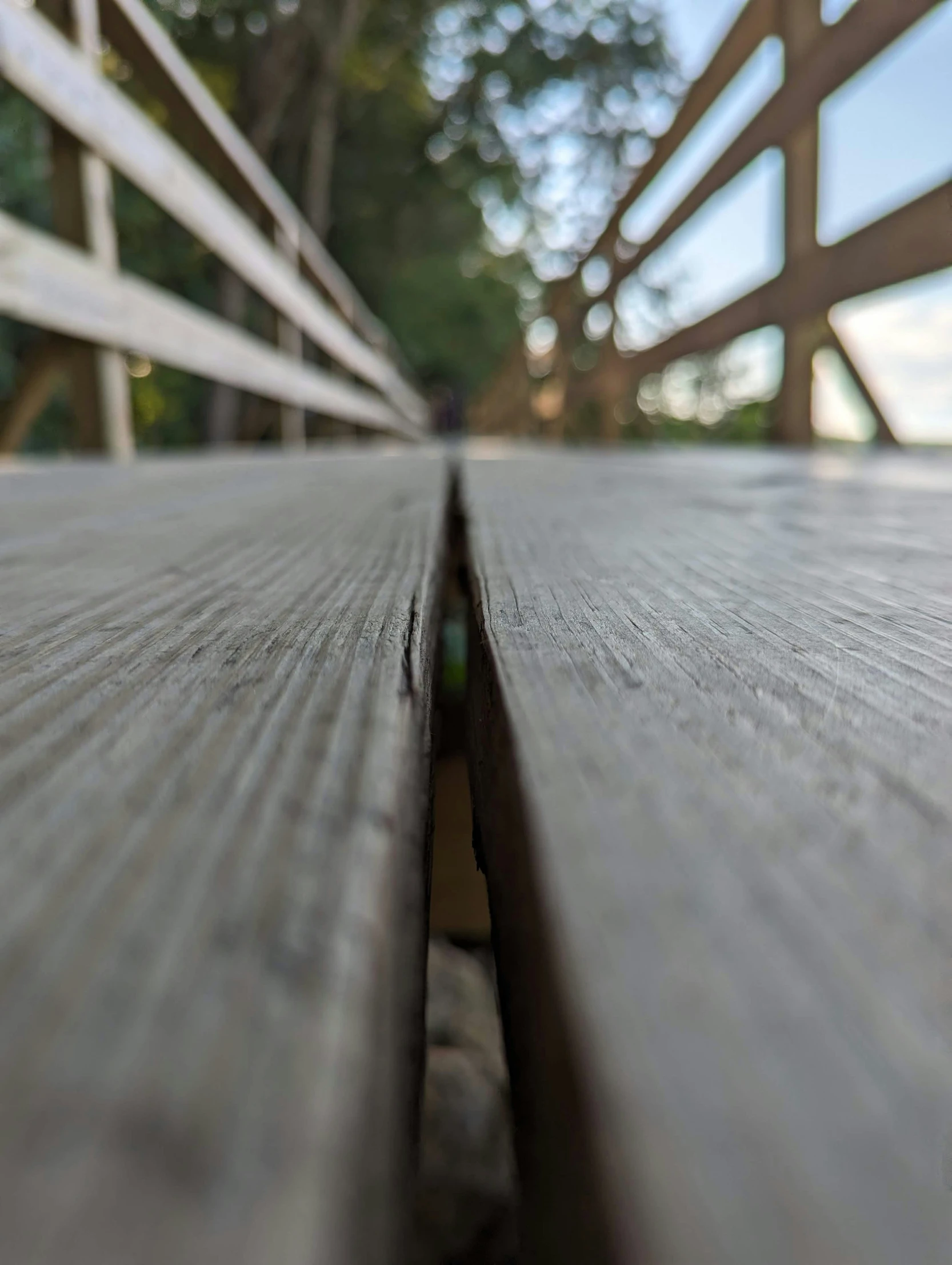 a wooden deck is shown with smooth lines