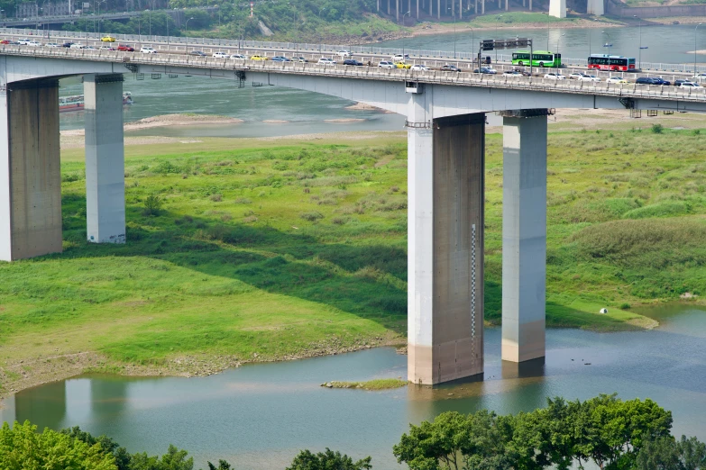 a bridge that is spanning over some water