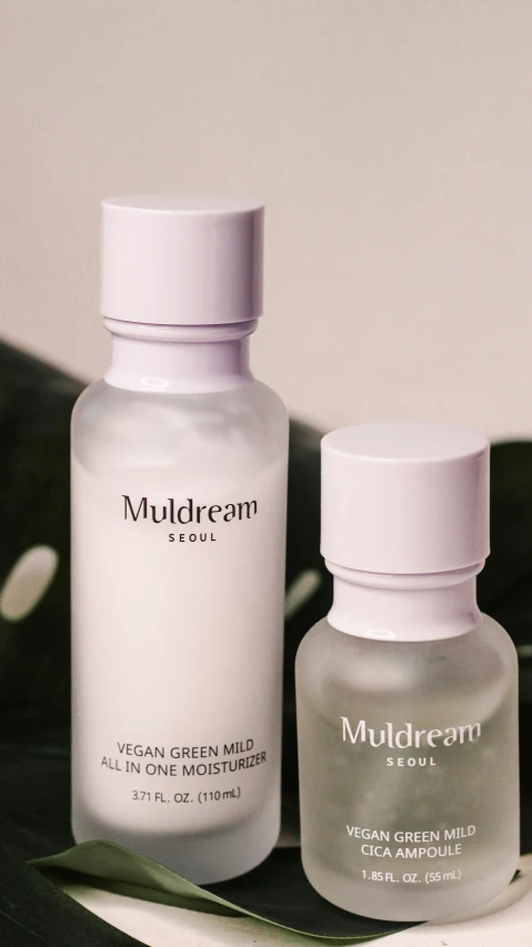 a bottle of muldereaam with the bottle of muldarrem behind it