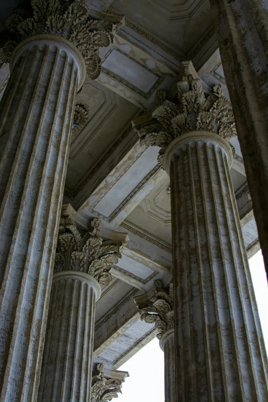 the columns are lined up in the pattern