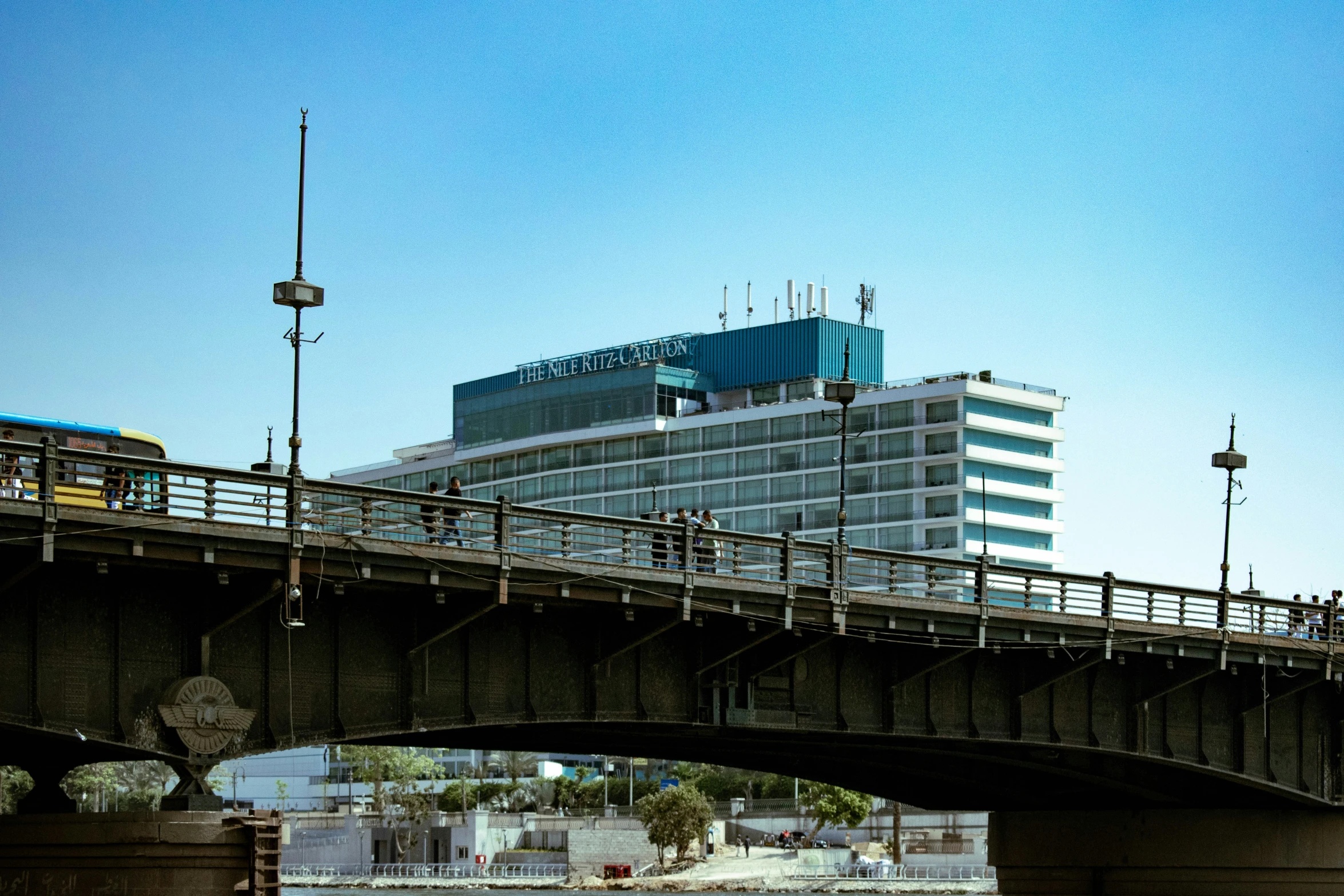 an image of some buildings and a bridge in the city