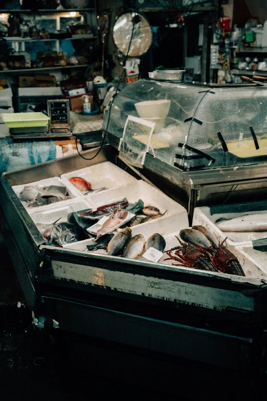 the fish have been cleaned before the customers are purchasing