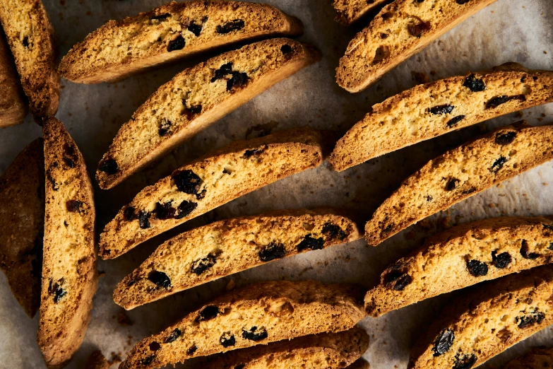 an image of some cookies that are on the table