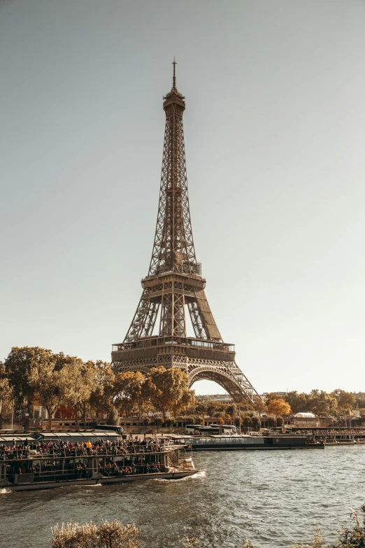 a picture of the eiffel tower that is in the city of paris