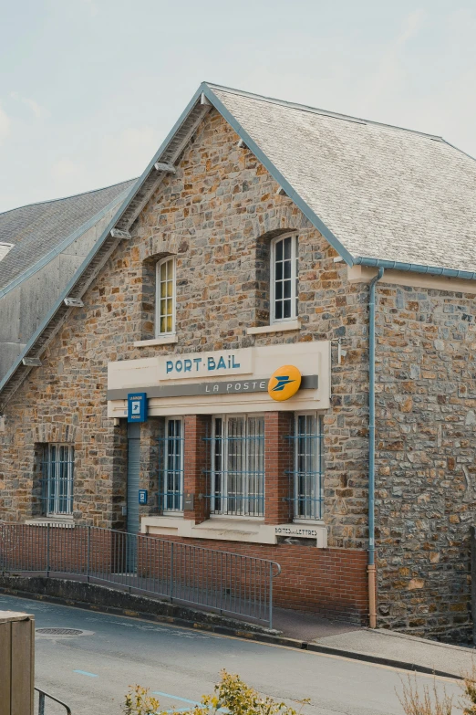 the building is made out of bricks and brick blocks